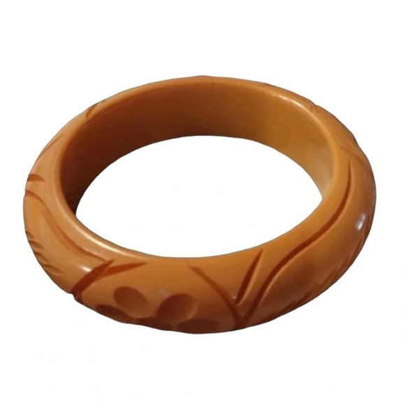 Bakelite Vintage 1940s Butterscotch Heavy Carved Bangle Bracelet TESTED